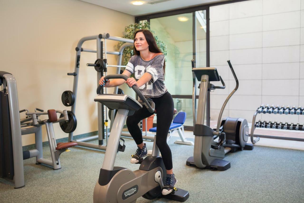 Bretanide Sport & Wellness Resort Бол Экстерьер фото